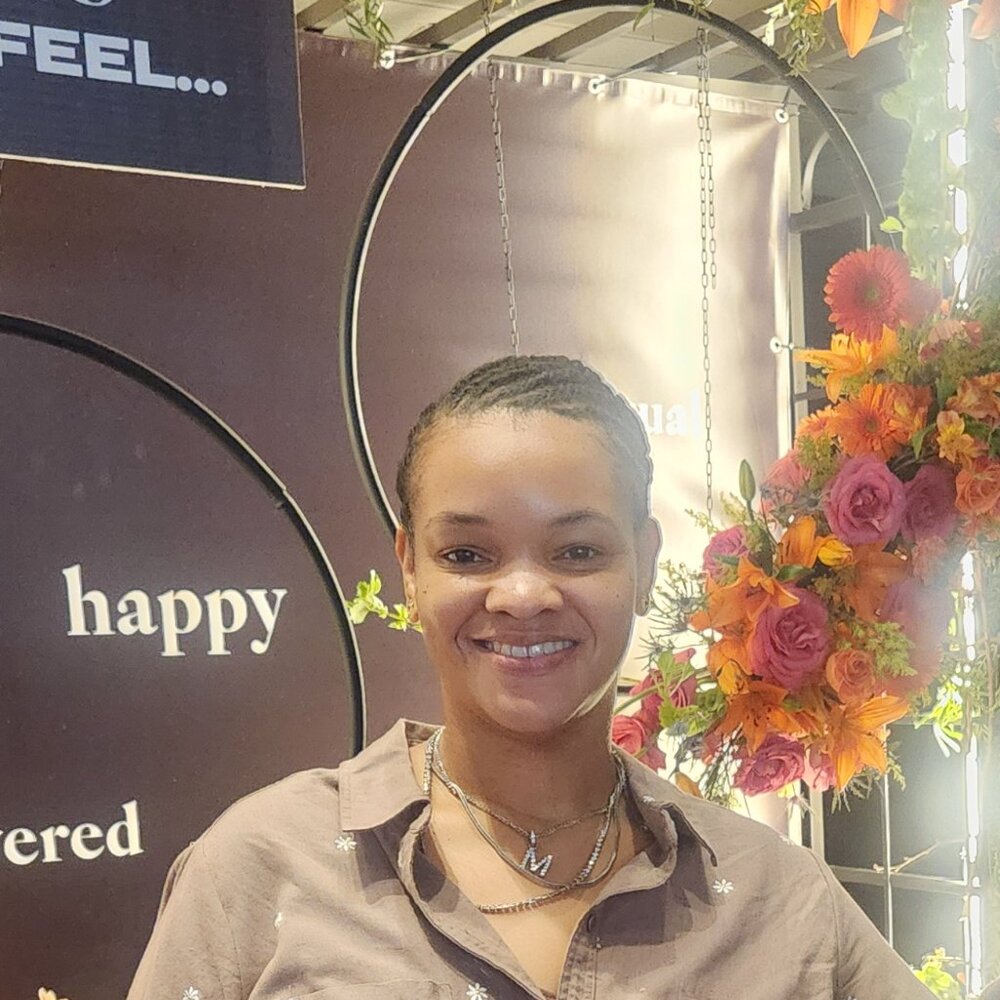 Meet your Posher, NikNak